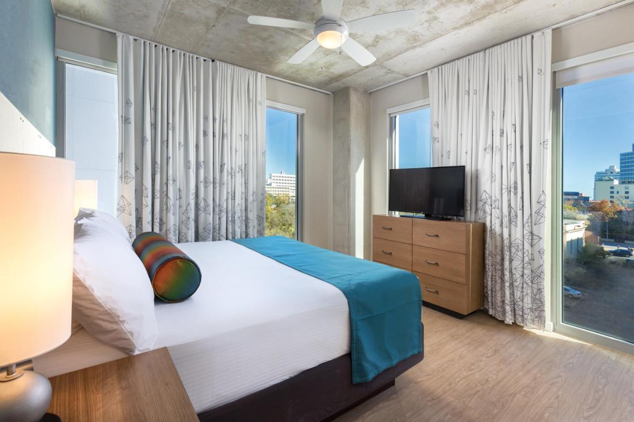 Club Wyndham Austin Hotell Exteriör bild